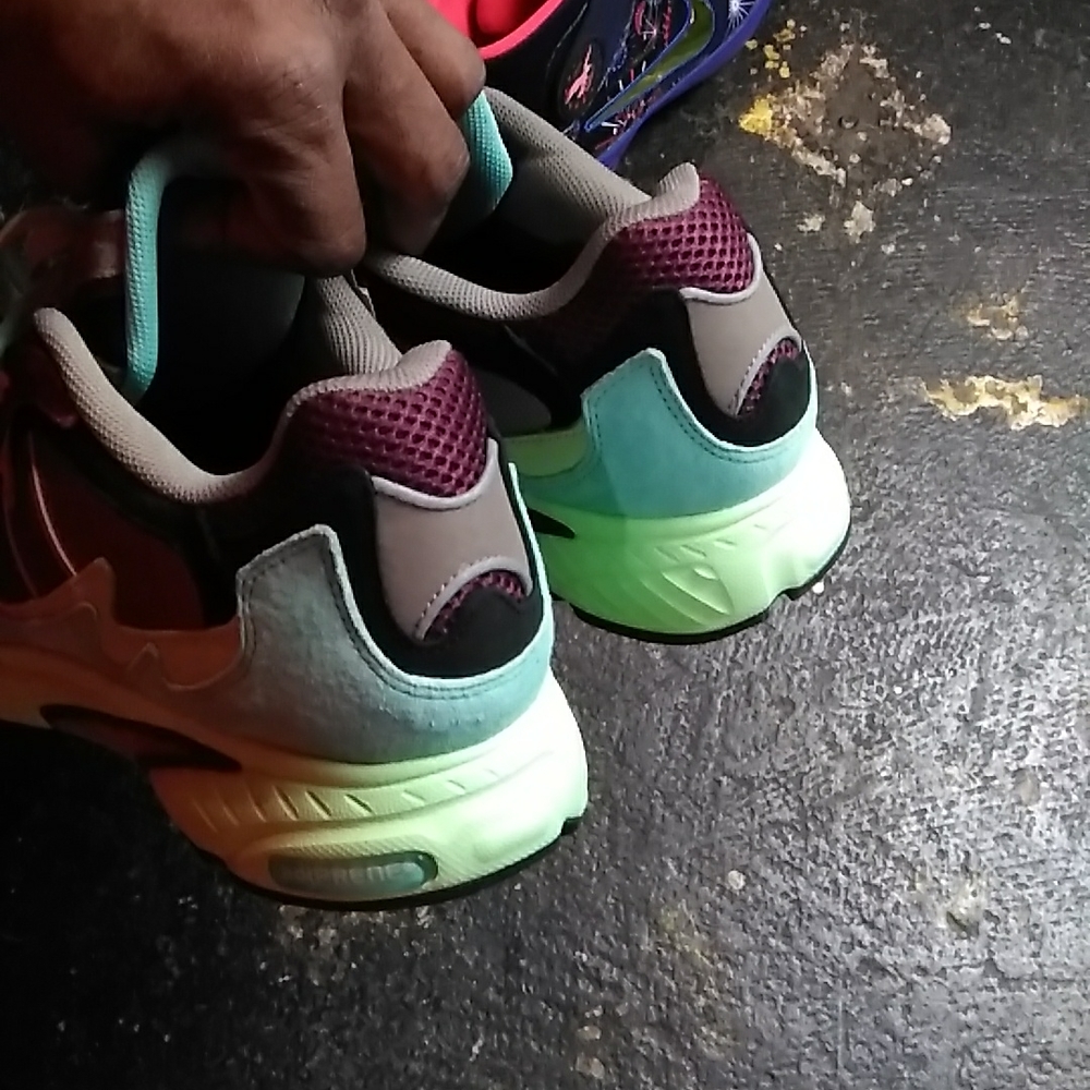 Adidas TEMPER RUN - Picture 8 of 11
